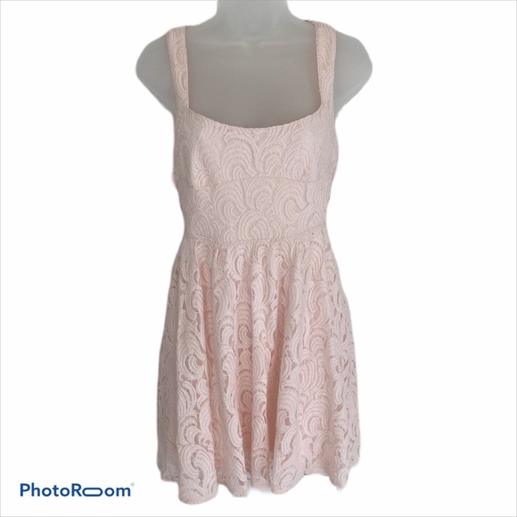 Free People Dresses & Skirts - Free People Pink Stretch Lace Sleeveless Dress